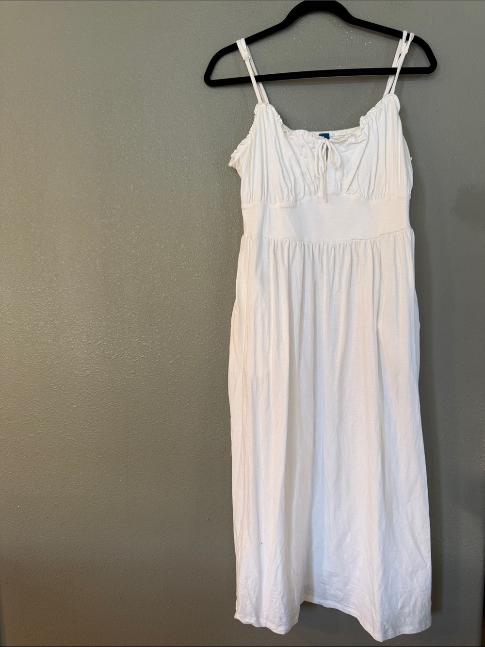 White Spaghetti Strap Midi Dress with Pockets Size Large